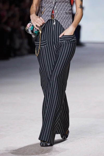 Look 33